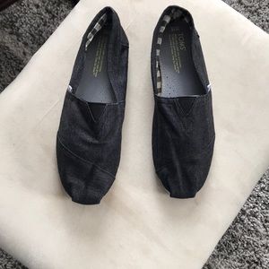 Toms canvas slip on shoes Men’s size 10